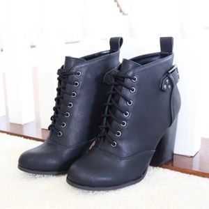 🚫SOLD!🚫 Faux leather combat block heel booties